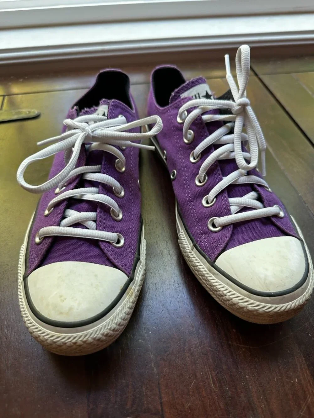 Converse Chuck Taylor All Star Low — Women's 8 | Purple | Very Good Used - Picture 3 of 5